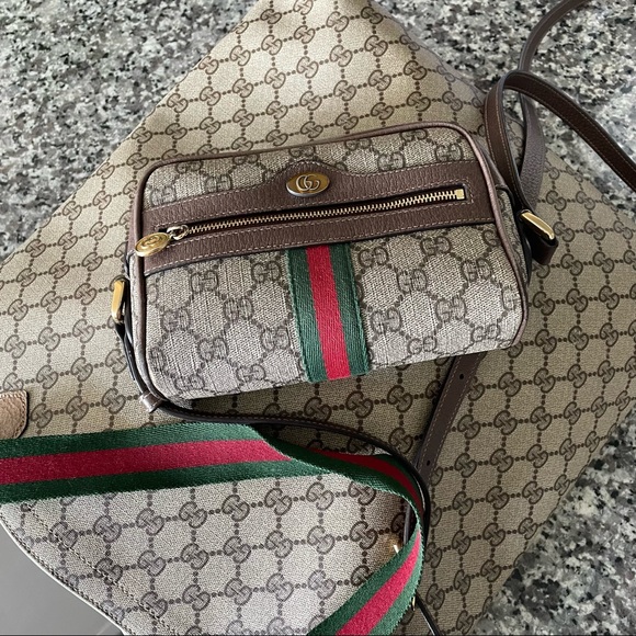 Gucci Bag - Picture 14 of 17